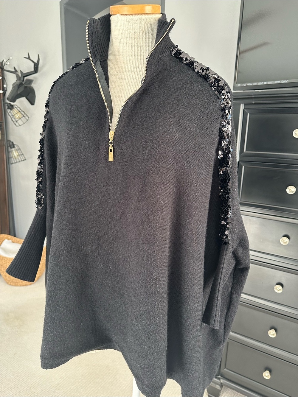 Exquisse’s Paris Black Sequin-Trim Half-Zip Sweater, OSFA - Picture 9 of 17